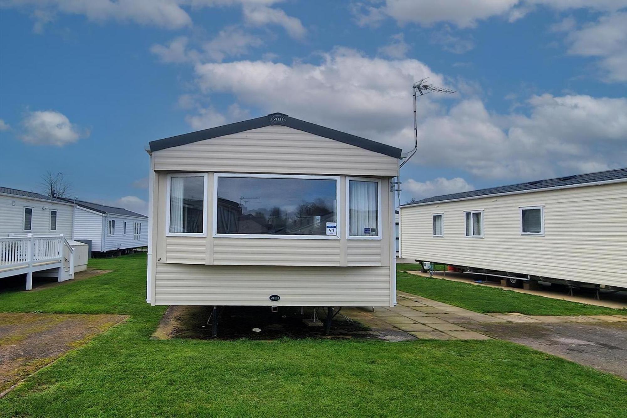 8 Berth Caravan For Hire At Manor Park Near To A Great Beach Ref 23041C Hunstanton Exterior foto
